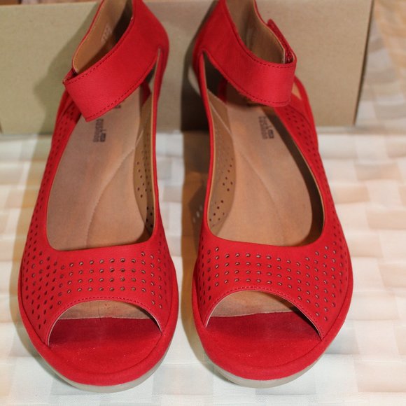 reedly salene wedge sandal